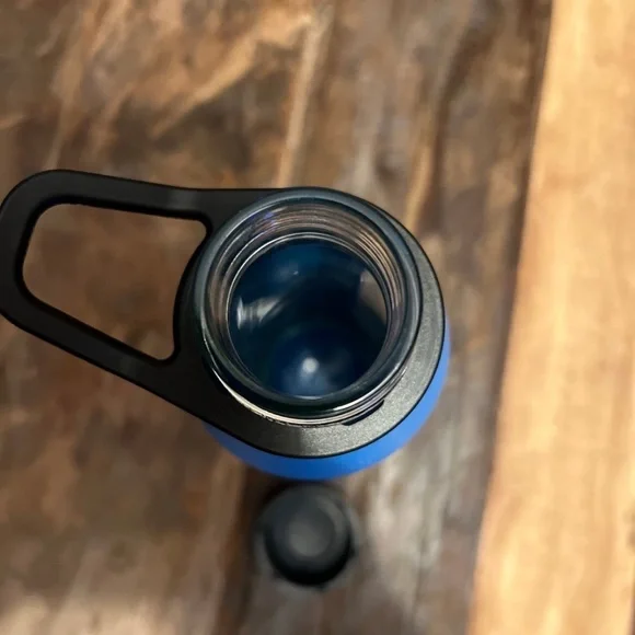 Takeya Glass Water Bottle with Silicone Sleeve, BLUE HYDRATION TUMBLER - Picture 7 of 7